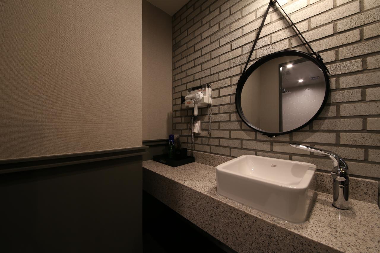 Hotel Chicago Changwon Dış mekan fotoğraf